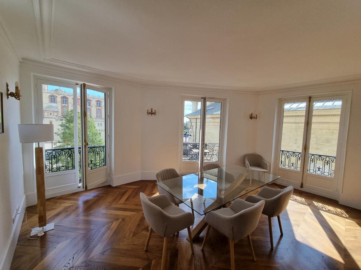 Face Chateau St Germain En Laye, Appartement 4 A 6 Personnes, 23 Min De Paris Champs-Elysees سا جيرما أو لي المظهر الخارجي الصورة